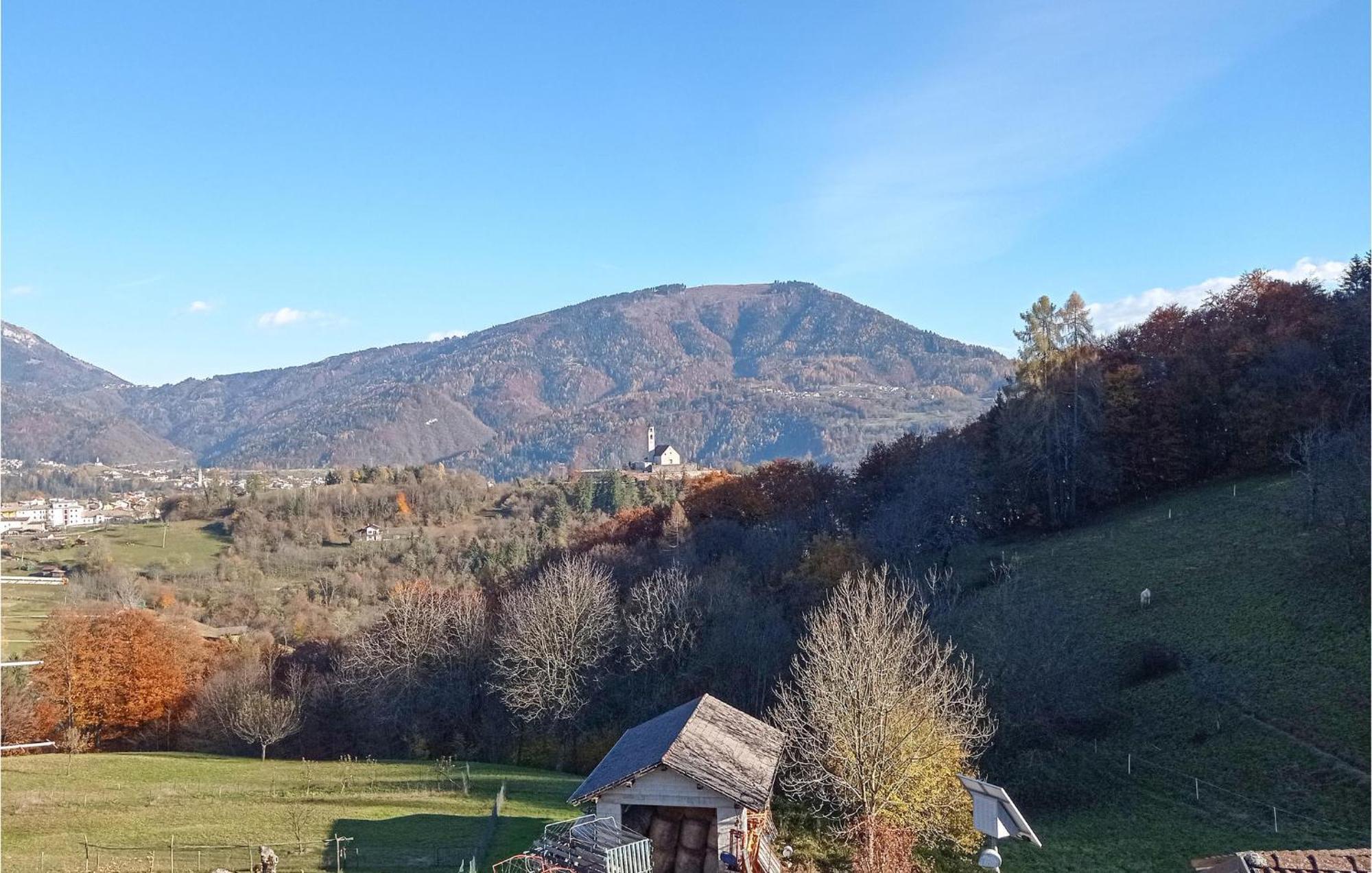 Lovely In With House A Mountain View Casa vacanze